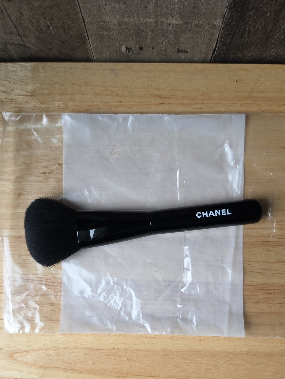 CHANEL Black Face Powder Brush โ Lux Soft Bristles